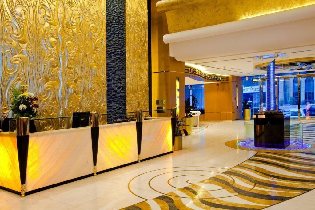 1 Bed Apartment With Sea View, Pool, Gym & Free Parking In Dubai Marina المظهر الخارجي الصورة
